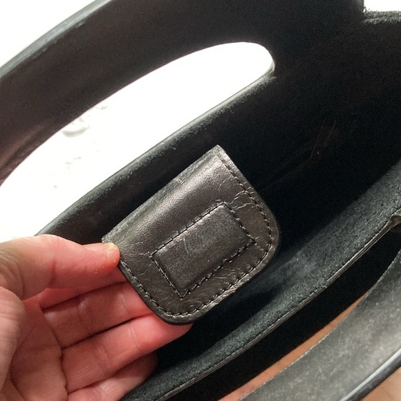 Vintage DKNY Black Suede Purse With Embossed Floral Handles - Picture 7 of 12